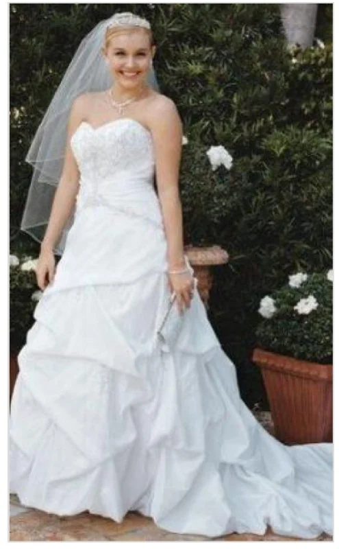 Today's Special David's Bridal 9T9670