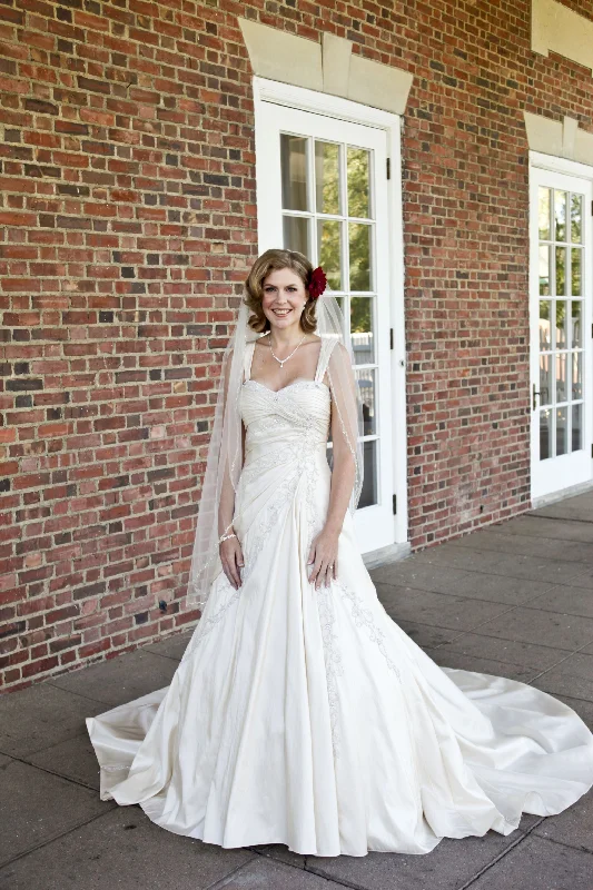 Quick Sale Sophia Tolli Alexandra Y1810