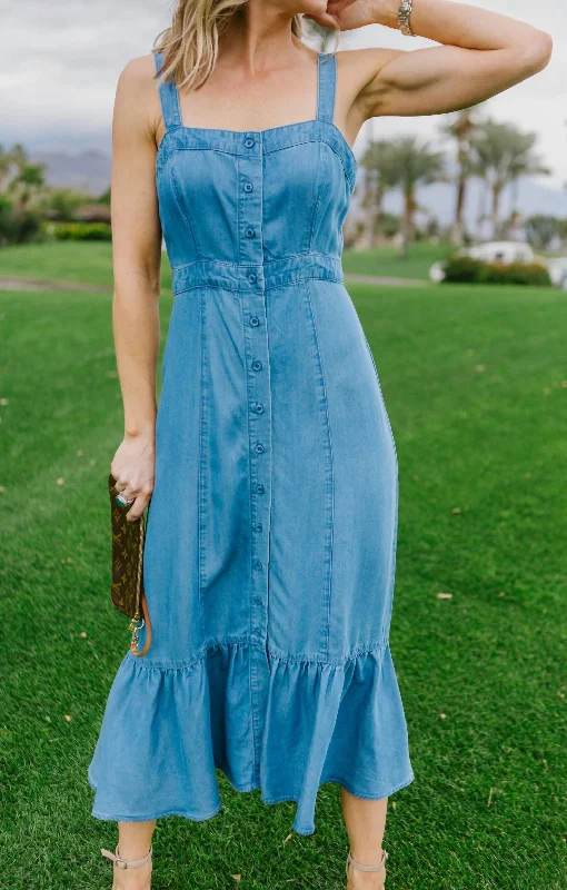 Bonus Savings Babe Next Door Midi Dress in Medium Blue
