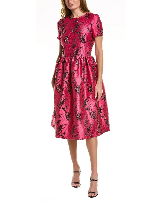 Final Markdown Oscar de la Renta Fruit Buds Matelesse Silk-Blend Dress