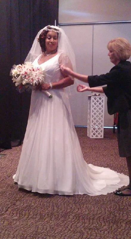 Exclusive Savings David's Bridal 9v3677