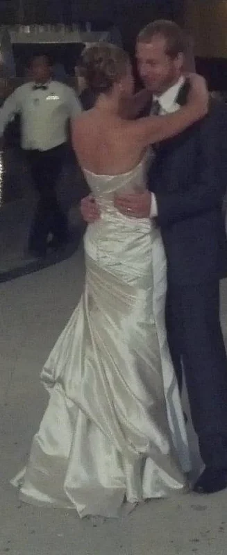 Get It Before It’s Gone La Sposa Fanal/Oyster