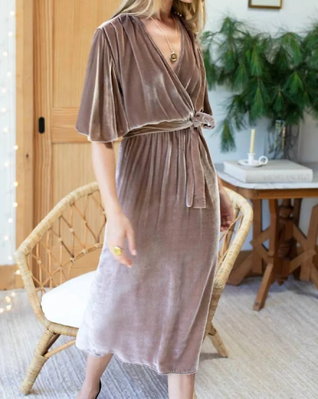 Deep Discounts Lila Dress in Chestnut