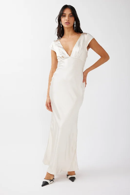 New Markdowns Lucinda V-Neck Twist Back Midi Dress Champagne