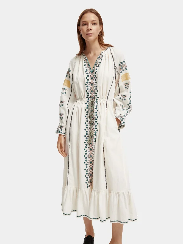 Stock Clearance Embroidered v-neck maxi dress