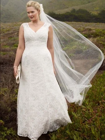 Steals and Deals David's Bridal 9T9612