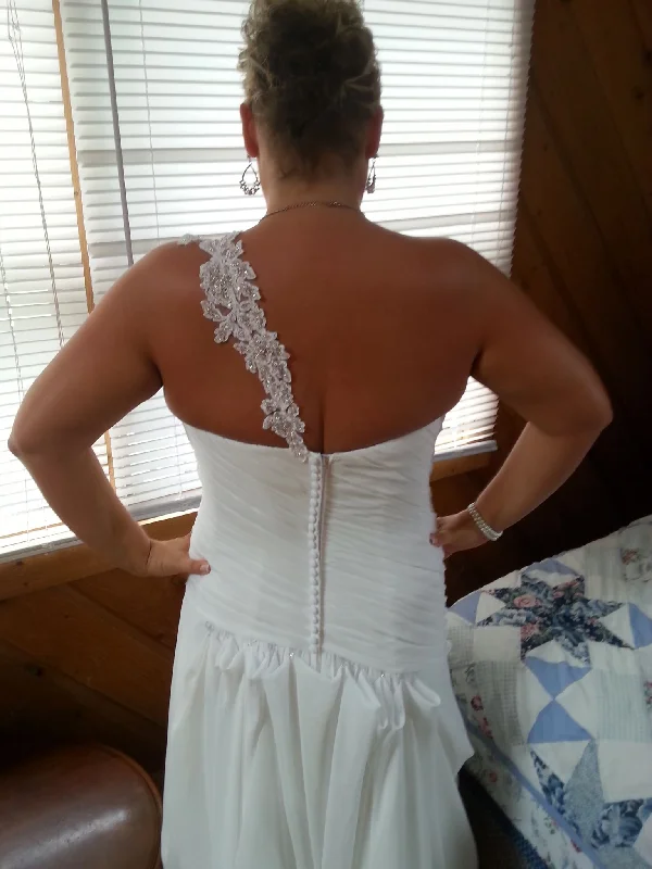Early Access David's Bridal 9V3398