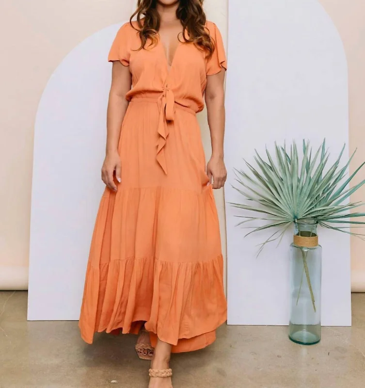 Value Deals Tie Maxi Dress in Daisy Peach