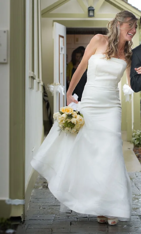 Deal Dash Vera Wang LUXE