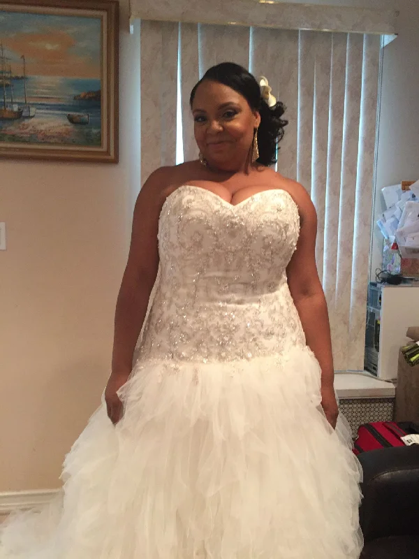 Deal Dash David's Bridal 9v3665 Tulle wedding dress