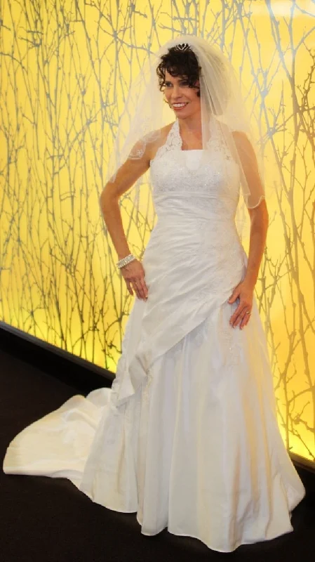 Deal Explosion David's Bridal 9V3194