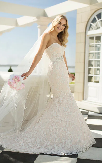 Deal Frenzy Other Stella York - 5865 - white on white lace